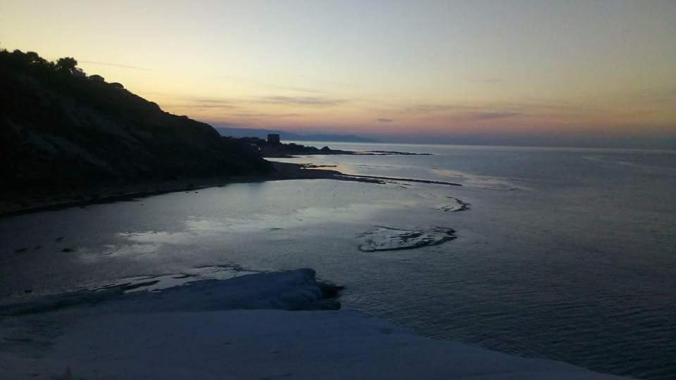 Anemone Della Scala Dei Turchi Apartment Realmonte Bagian luar foto